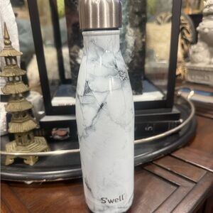 S'well Silver Cap White Marble Bottle